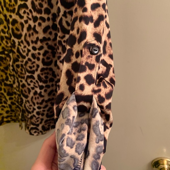 Blouse - Picture 2 of 4